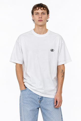 Remera Blanca logo