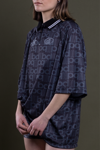 Remera deportiva negro